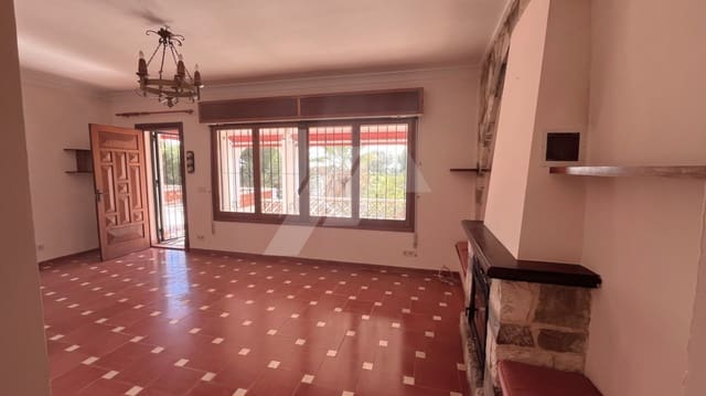 3 bedroom Villa for sale in Benissa with garage - € 720,000 (Ref: 9388773)