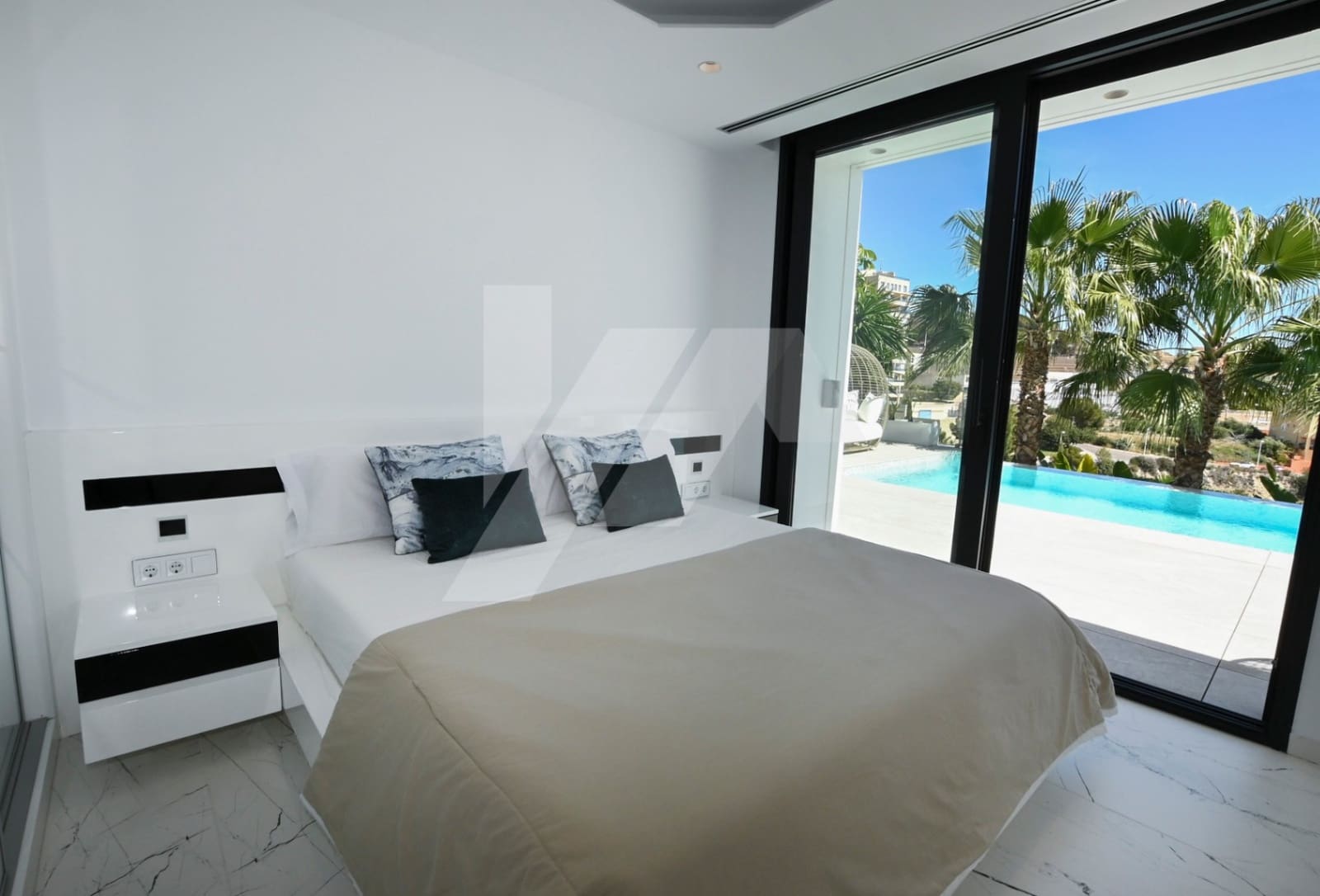 4 chambre Villa/Maison à vendre à Calpe / Calp avec piscine garage - 2 800 000 € (Ref: 9426526)