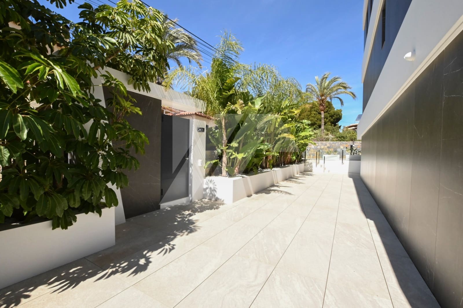 4 chambre Villa/Maison à vendre à Calpe / Calp avec piscine garage - 2 800 000 € (Ref: 9426526)