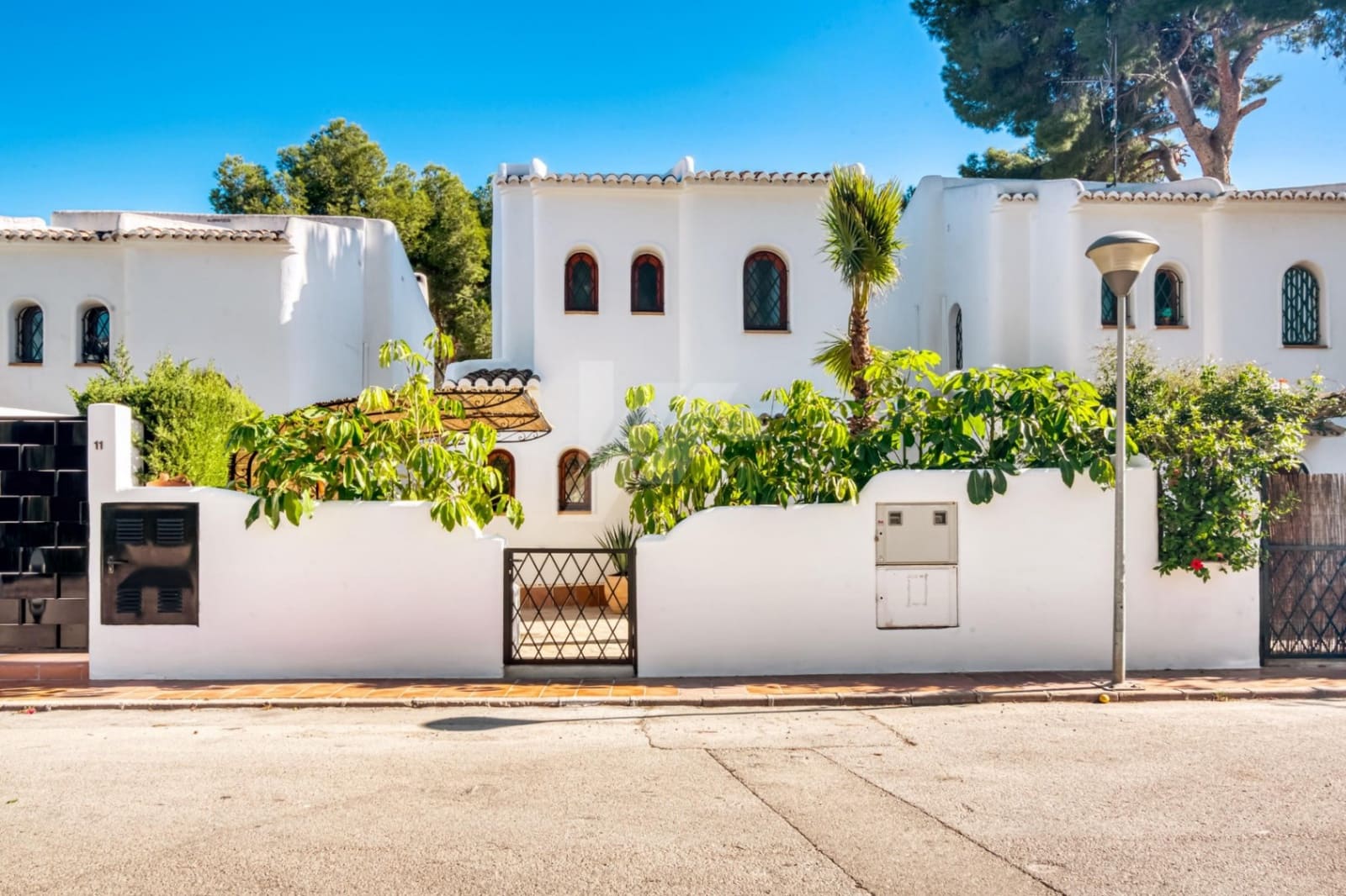 2 soverom Villa til salgs i Moraira med svømmebasseng garasje - € 695 000 (Ref: 9432592)
