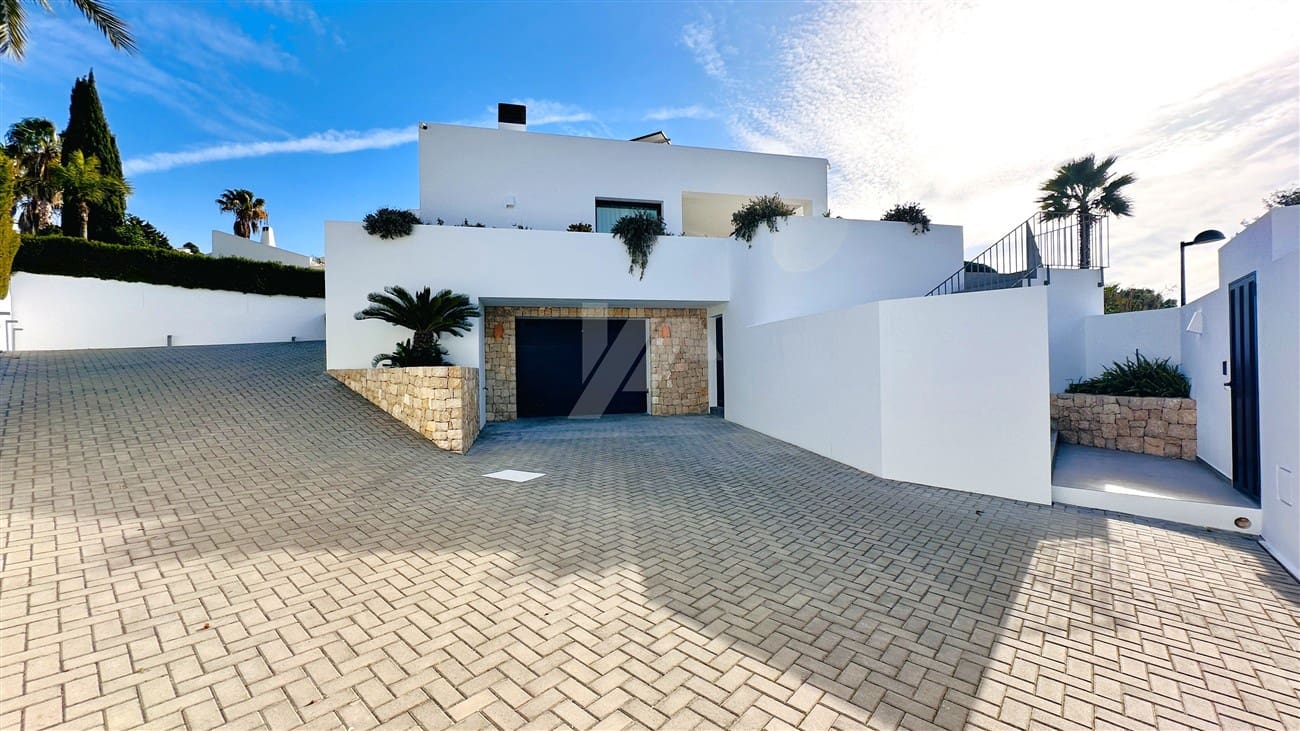 3 soverom Villa til salgs i Moraira med svømmebasseng garasje - € 1 050 000 (Ref: 9449859)