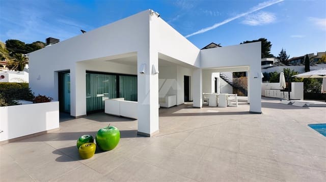 3 soverom Villa til salgs i Paichi, Teulada-Moraira med svømmebasseng garasje - € 1 050 000 (Ref: 9449859)