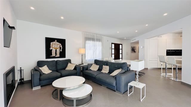 3 soverom Villa til salgs i Paichi, Teulada-Moraira med svømmebasseng garasje - € 1 050 000 (Ref: 9449859)