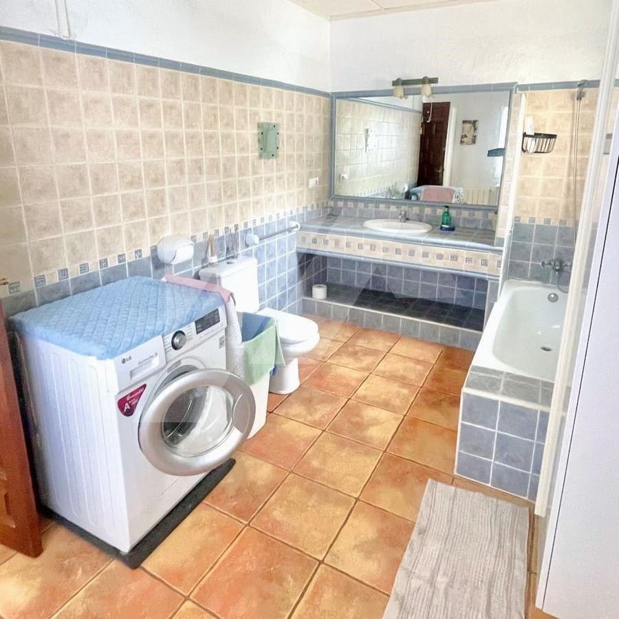 4 slaapkamer Villa te koop in Moraira met zwembad garage - € 595.000 (Ref: 9460644)