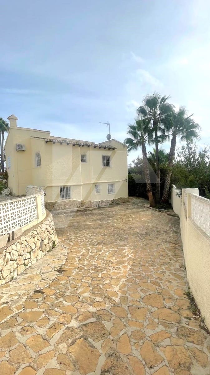 4 slaapkamer Villa te koop in Moraira met zwembad garage - € 595.000 (Ref: 9460644)