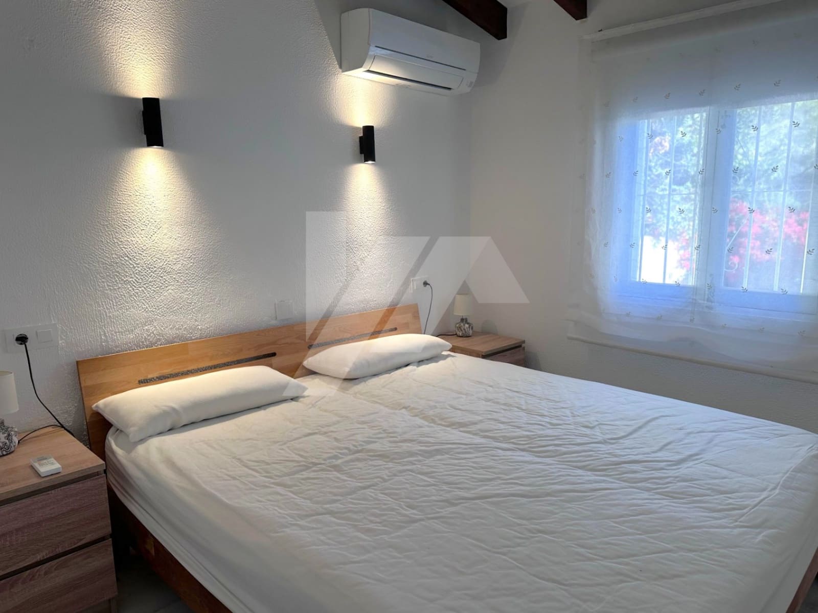 Chalet de 3 habitaciones en Teulada en venta con piscina garaje - 850.000 € (Ref: 9465974)