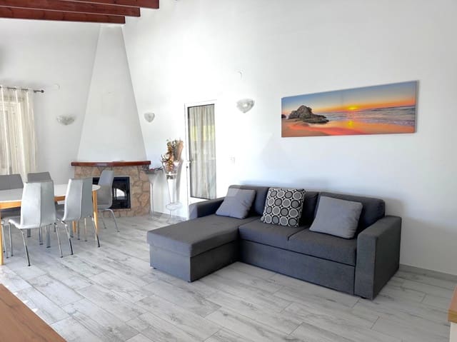 Chalet de 3 habitaciones en Teulada Pueblo, Teulada-Moraira en venta con piscina garaje - 850.000 € (Ref: 9465974)