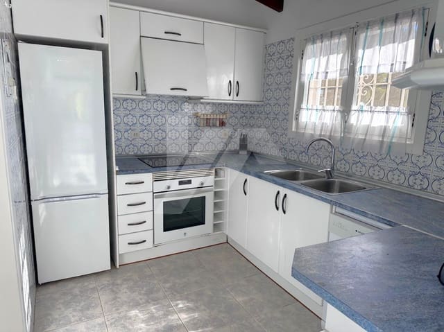 Chalet de 3 habitaciones en Teulada Pueblo, Teulada-Moraira en venta con piscina garaje - 850.000 € (Ref: 9465974)