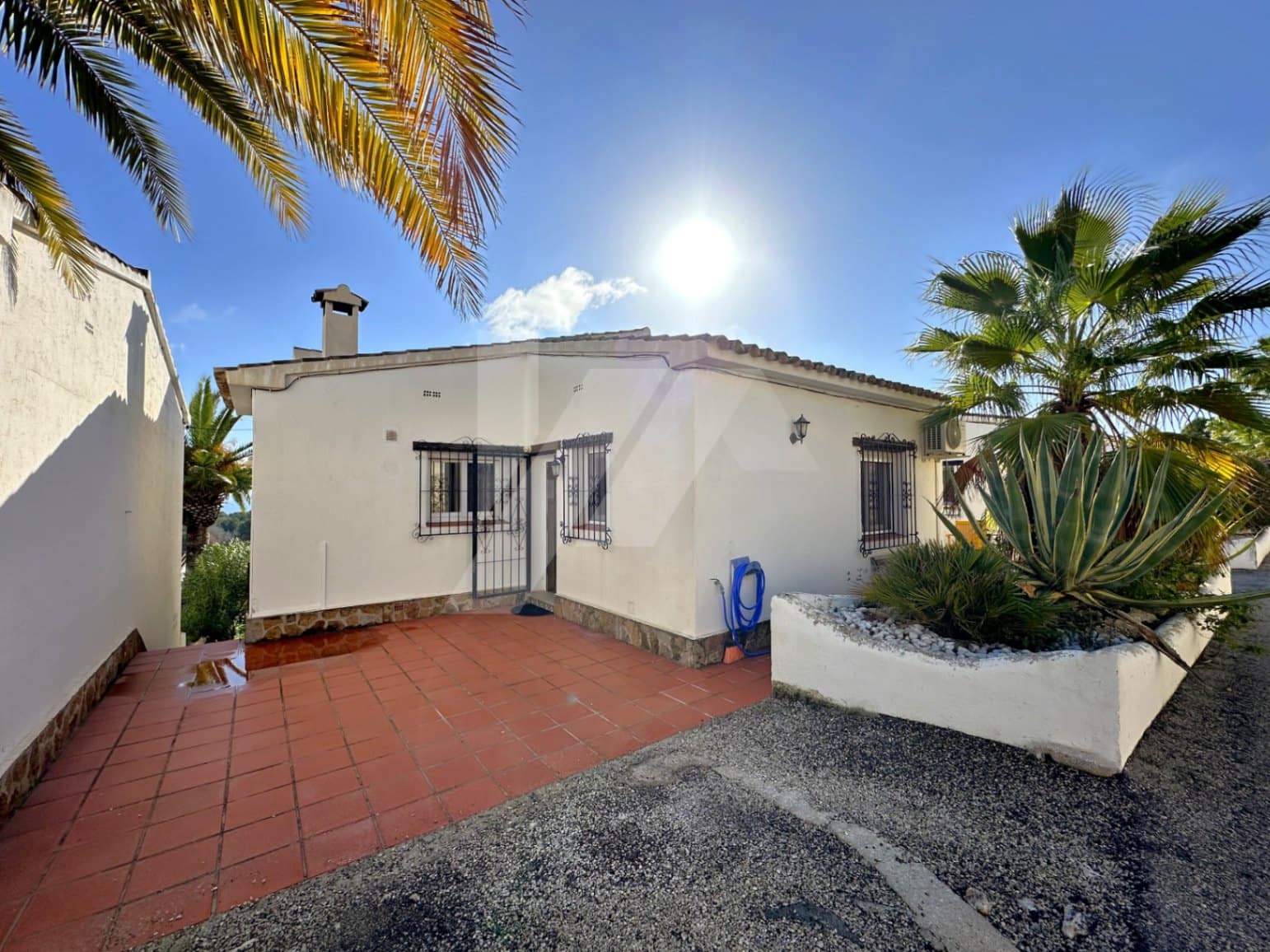 2 Zimmer Bungalow zu verkaufen in Moraira mit Pool Garage - 439.000 € (Ref: 9467636)