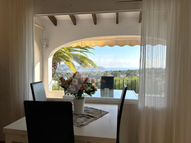 2 bedroom Bungalow for sale in Pinar del Advocat - Cometa, Teulada-Moraira with pool garage - € 439,000 (Ref: 9467636)