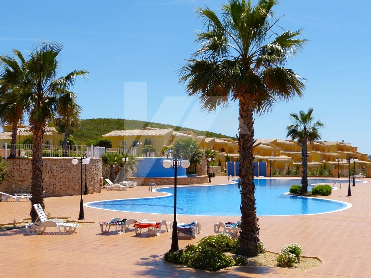 2 bedroom Apartment for sale in Cumbre del Sol with pool garage - € 190,000 (Ref: 9469004)
