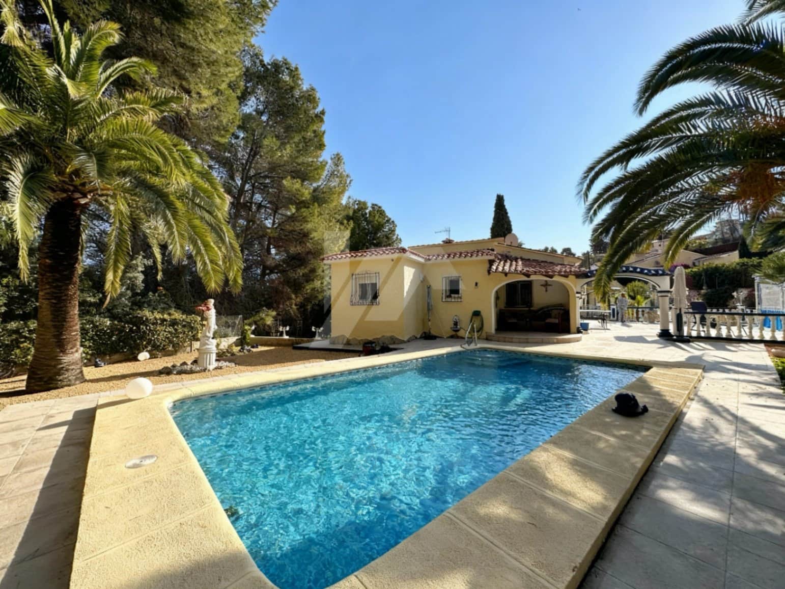 2 bedroom Villa for sale in Benissa with pool garage - € 550,000 (Ref: 9471588)