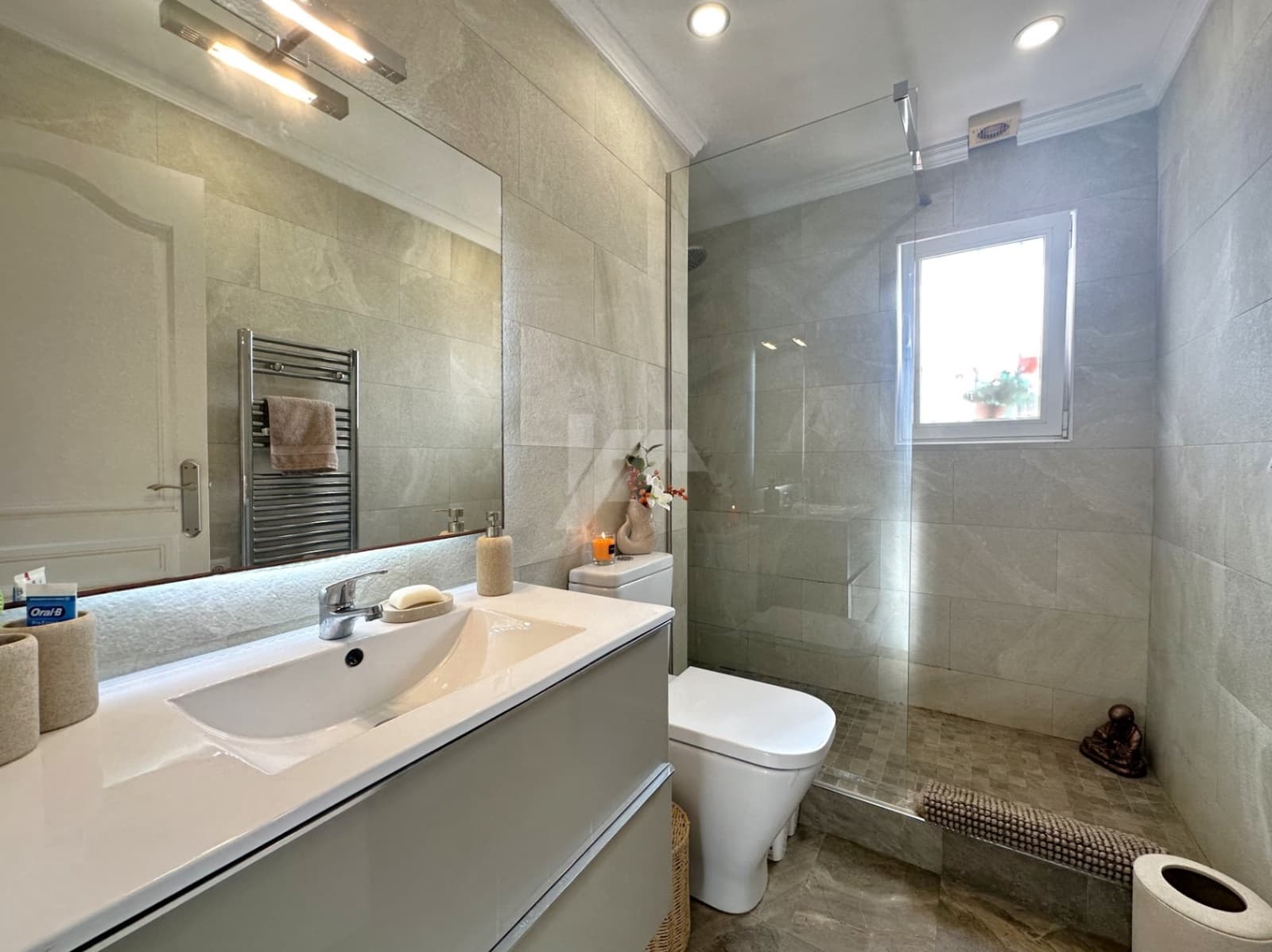 2 soverom Villa til salgs i Moraira med svømmebasseng garasje - € 475 000 (Ref: 9570092)