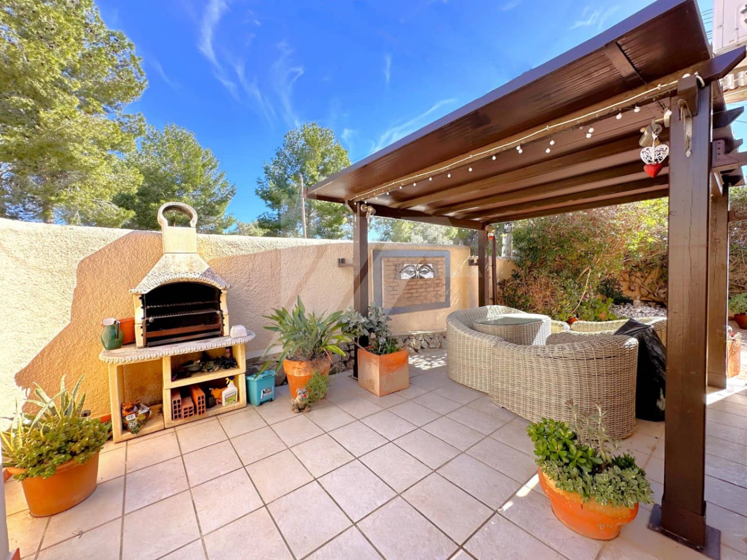 2 bedroom Villa for sale in Moraira with pool - € 475,000 (Ref: 9570092)