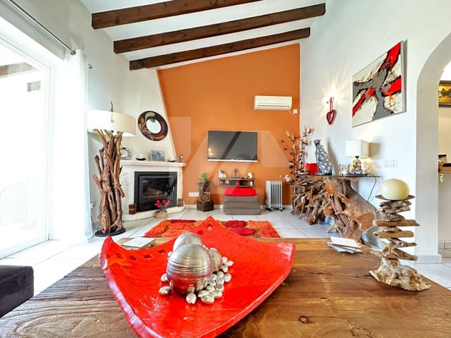 2 soverom Villa til salgs i Benimeit - Tabaira, Teulada-Moraira med svømmebasseng - € 475 000 (Ref: 9570092)