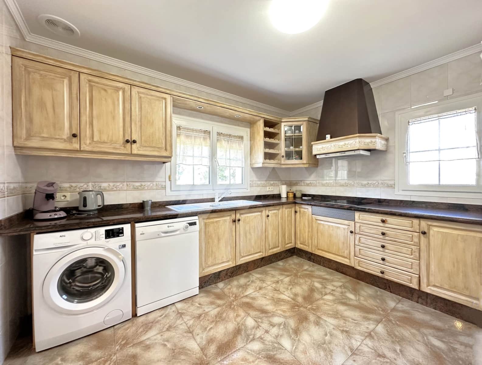 5 sovrum Villa till salu i Benissa med pool garage - 1 190 000 € (Ref: 9632674)