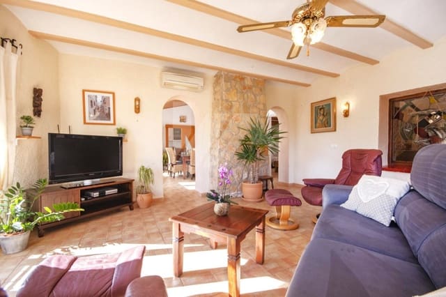 2 Zimmer Villa zu verkaufen in Benissa mit Pool Garage - 549.000 € (Ref: 9652397)