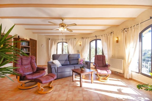 2 Zimmer Villa zu verkaufen in Benissa mit Pool Garage - 549.000 € (Ref: 9652397)