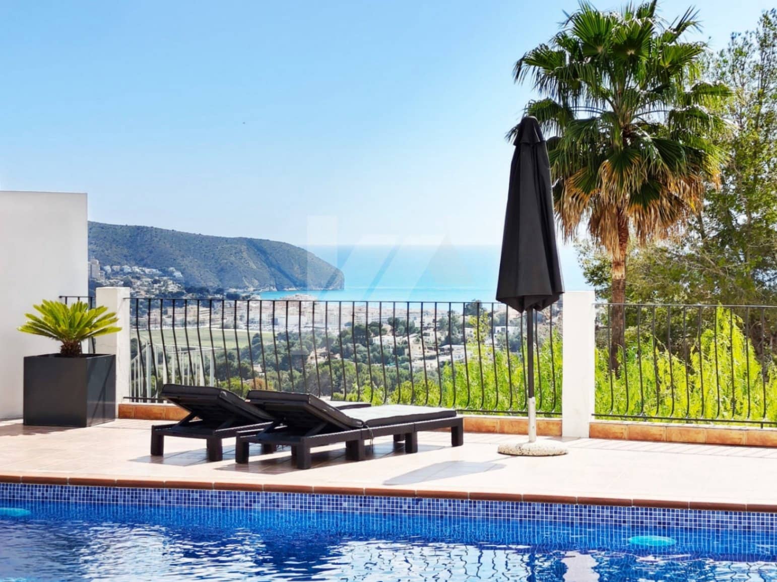4 soverom Villa til salgs i Moraira med svømmebasseng garasje - € 1 199 000 (Ref: 9654206)
