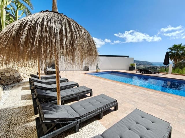 4 soverom Villa til salgs i Benimeit - Tabaira, Teulada-Moraira med svømmebasseng garasje - € 1 199 000 (Ref: 9654206)