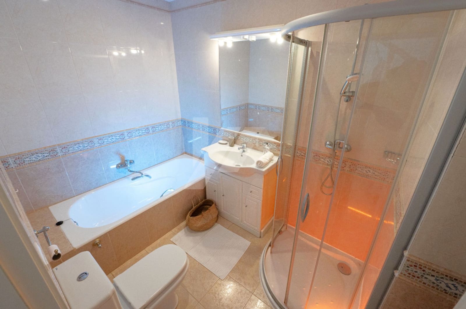 3 makuuhuone Bungalow myytävänä paikassa Moraira mukana uima-altaan 
autotalli - 549 000 € (Ref: 9656993)