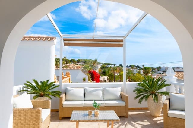 3 soverom Bungalow til salgs i Pinar del Advocat - Cometa, Teulada-Moraira med svømmebasseng garasje - € 549 000 (Ref: 9656993)