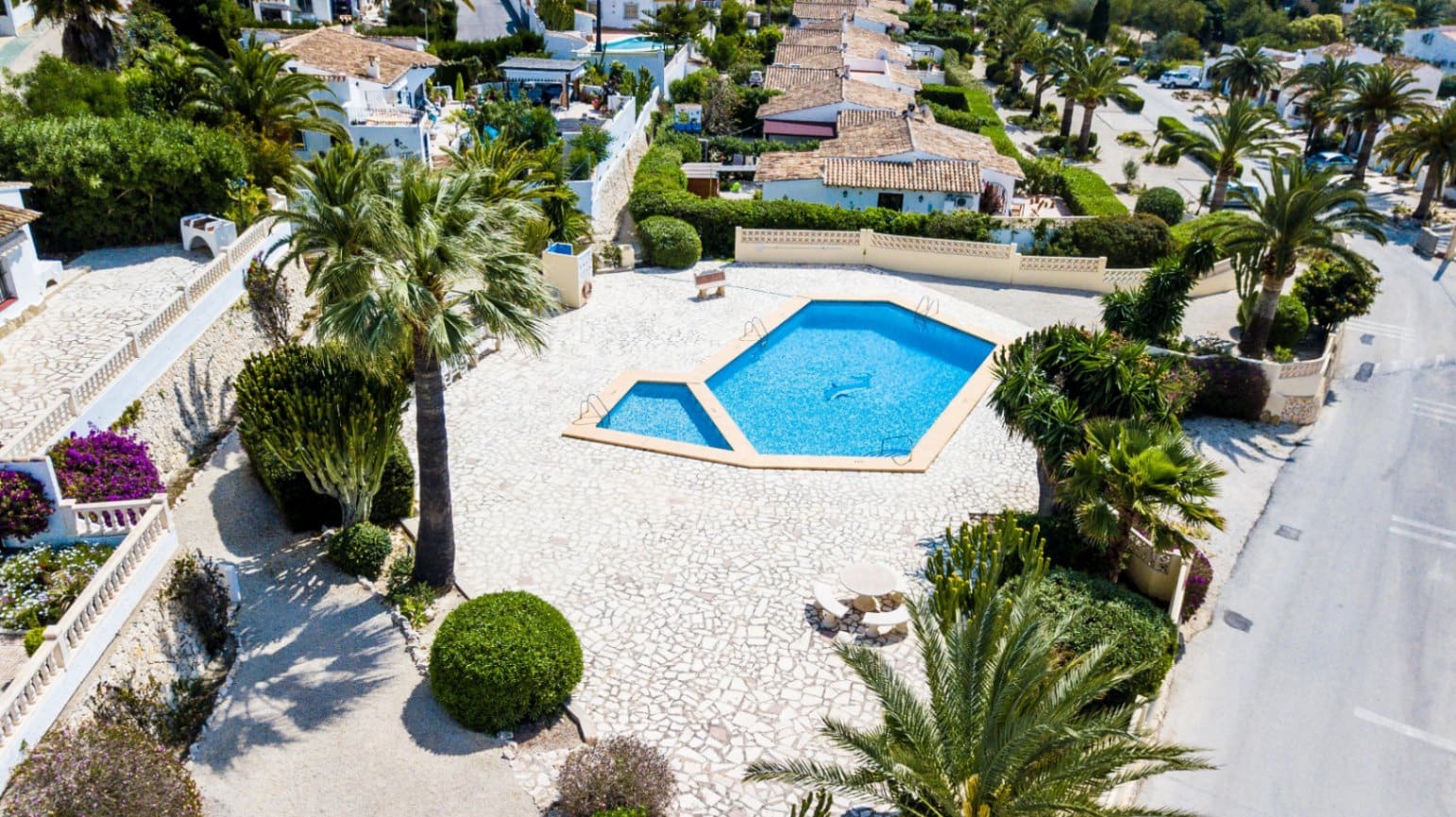 3 bedroom Villa for sale in Moraira with pool garage - € 549,000 (Ref: 9656993)