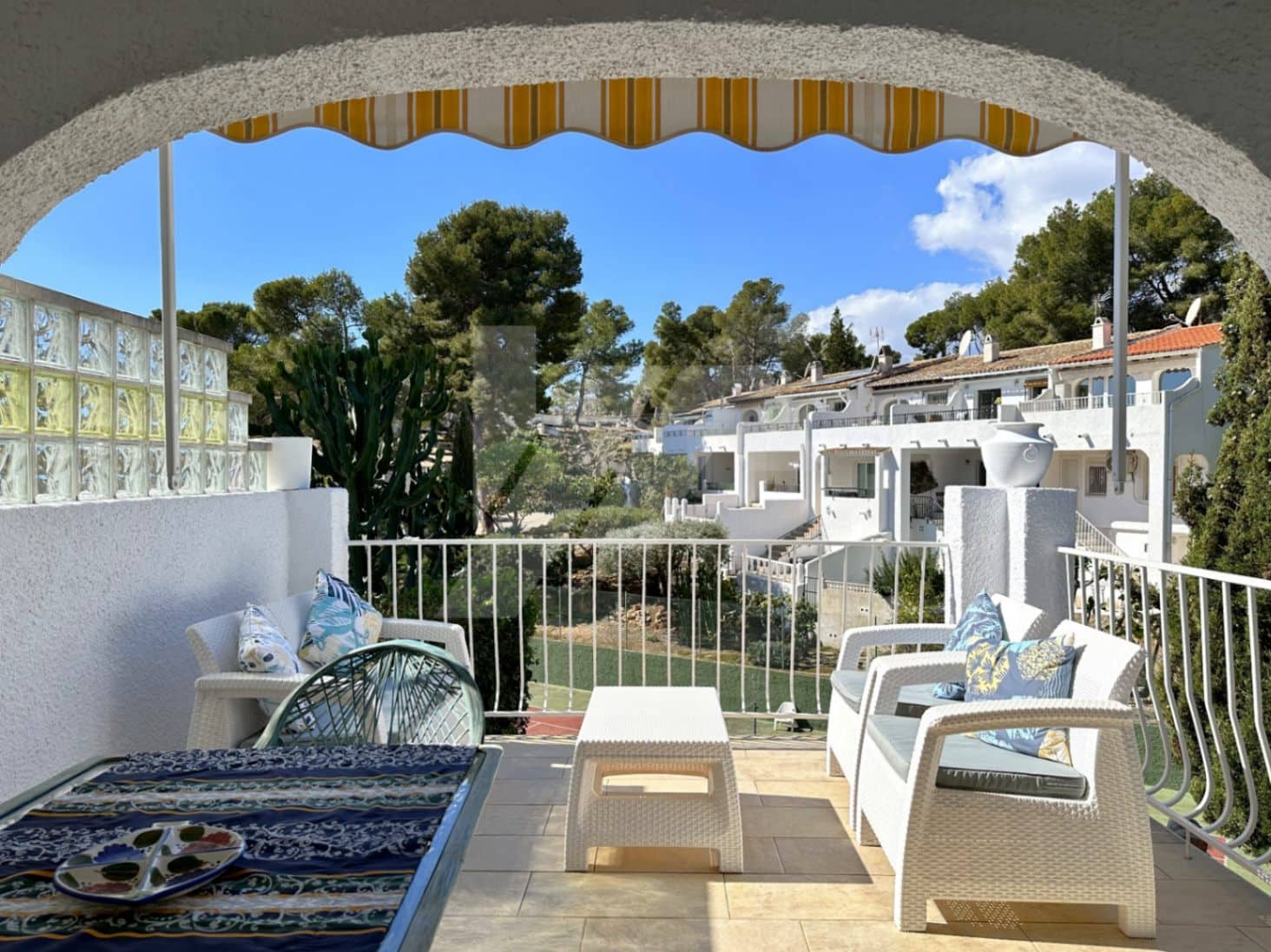 2 sypialnia Bungalow na sprzedaż w Moraira z basenem garażem - 369 000 € (Ref: 9669196)