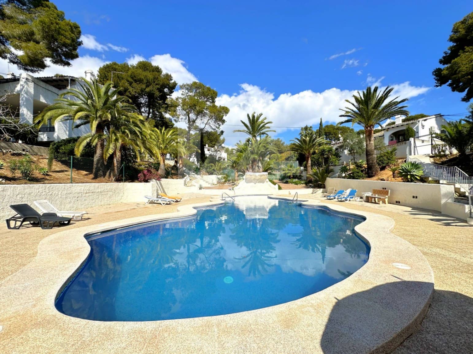 2 sypialnia Bungalow na sprzedaż w Moraira z basenem garażem - 369 000 € (Ref: 9669196)