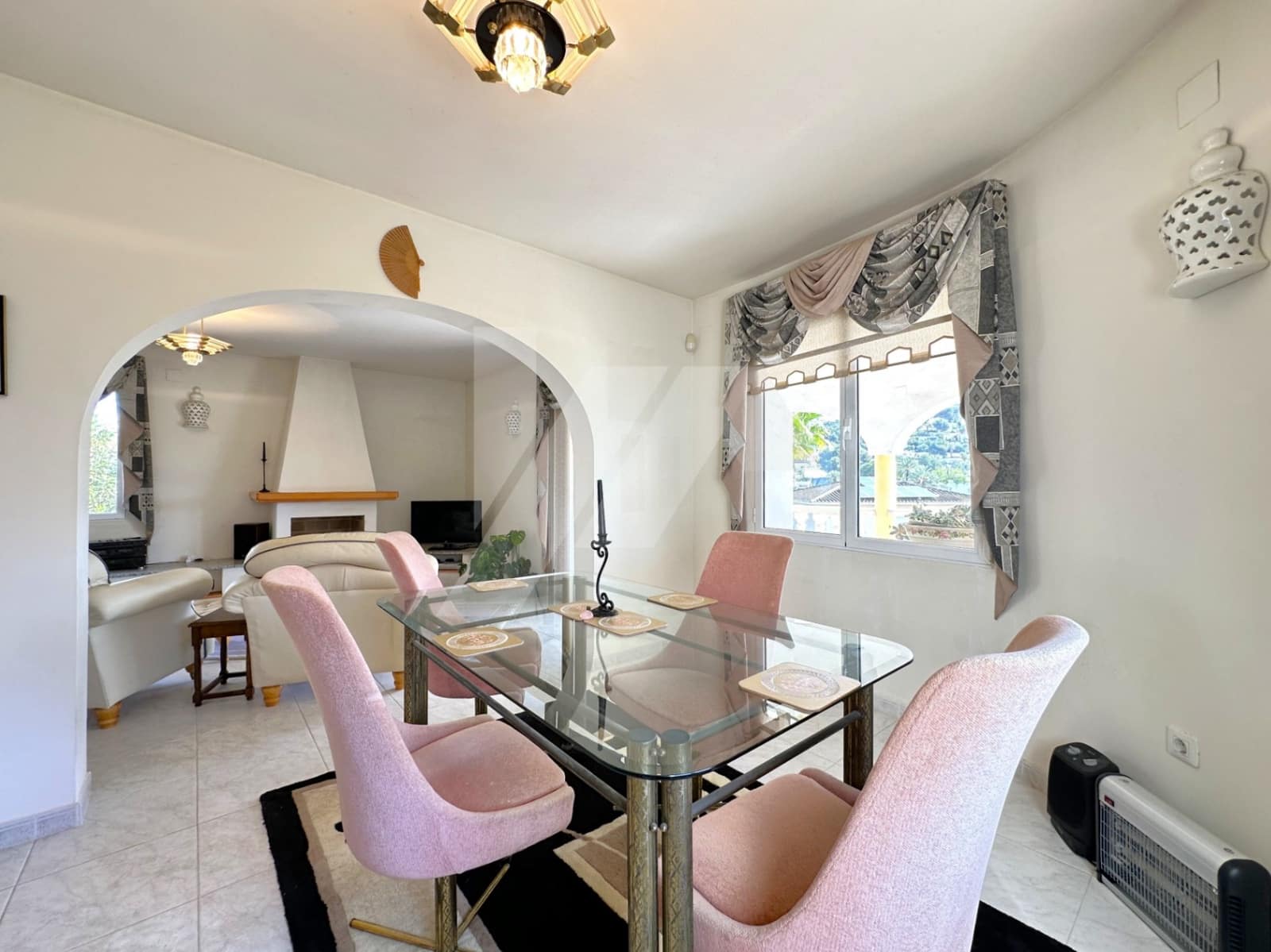 3 bedroom Villa for sale in Moraira with pool garage - € 595,000 (Ref: 9676309)