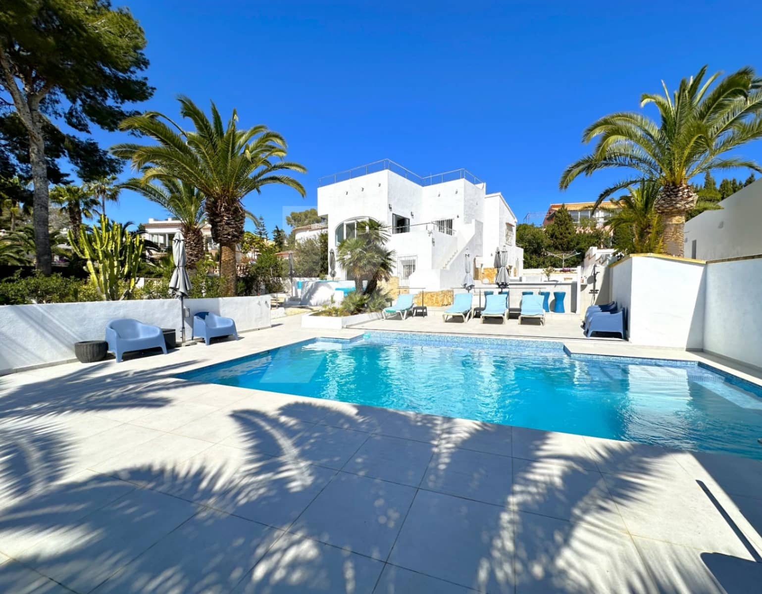 2 Zimmer Villa zu verkaufen in Moraira mit Pool Garage - 875.000 € (Ref: 9687366)