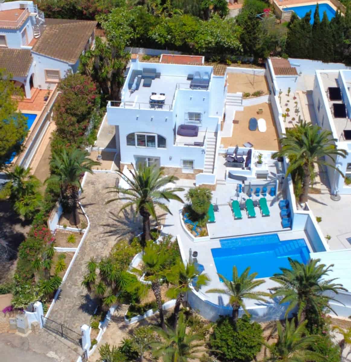 2 bedroom Villa for sale in Moraira with pool garage - € 799,999 (Ref: 9687366)