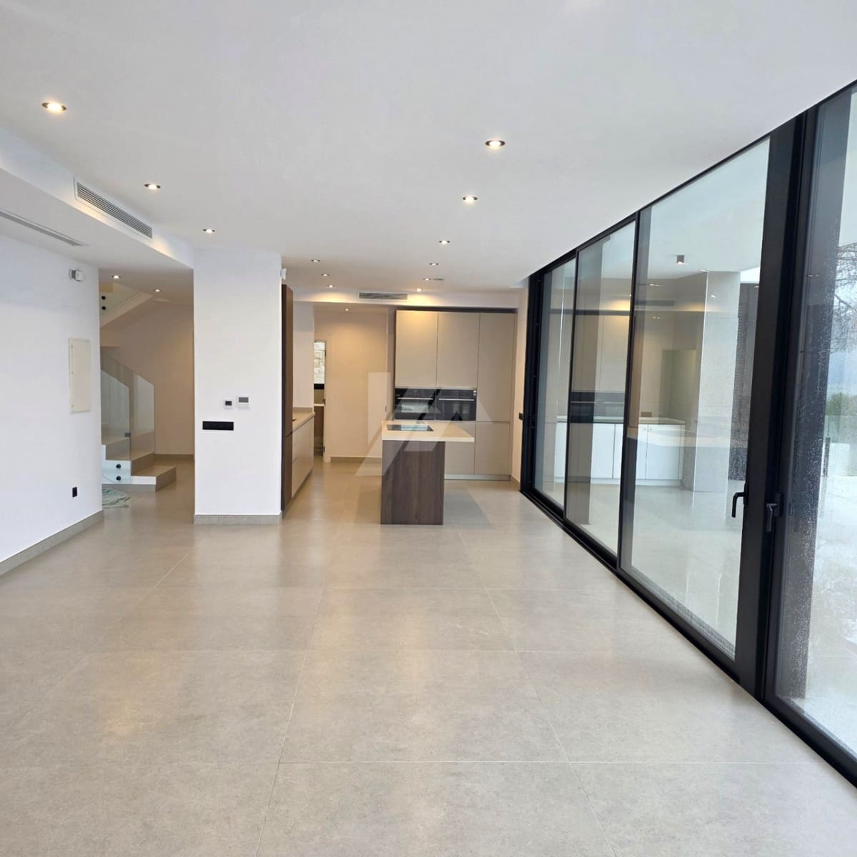 3 makuuhuone Huvila myytävänä paikassa Calpe / Calp mukana uima-altaan 
autotalli - 1 135 000 € (Ref: 9733410)