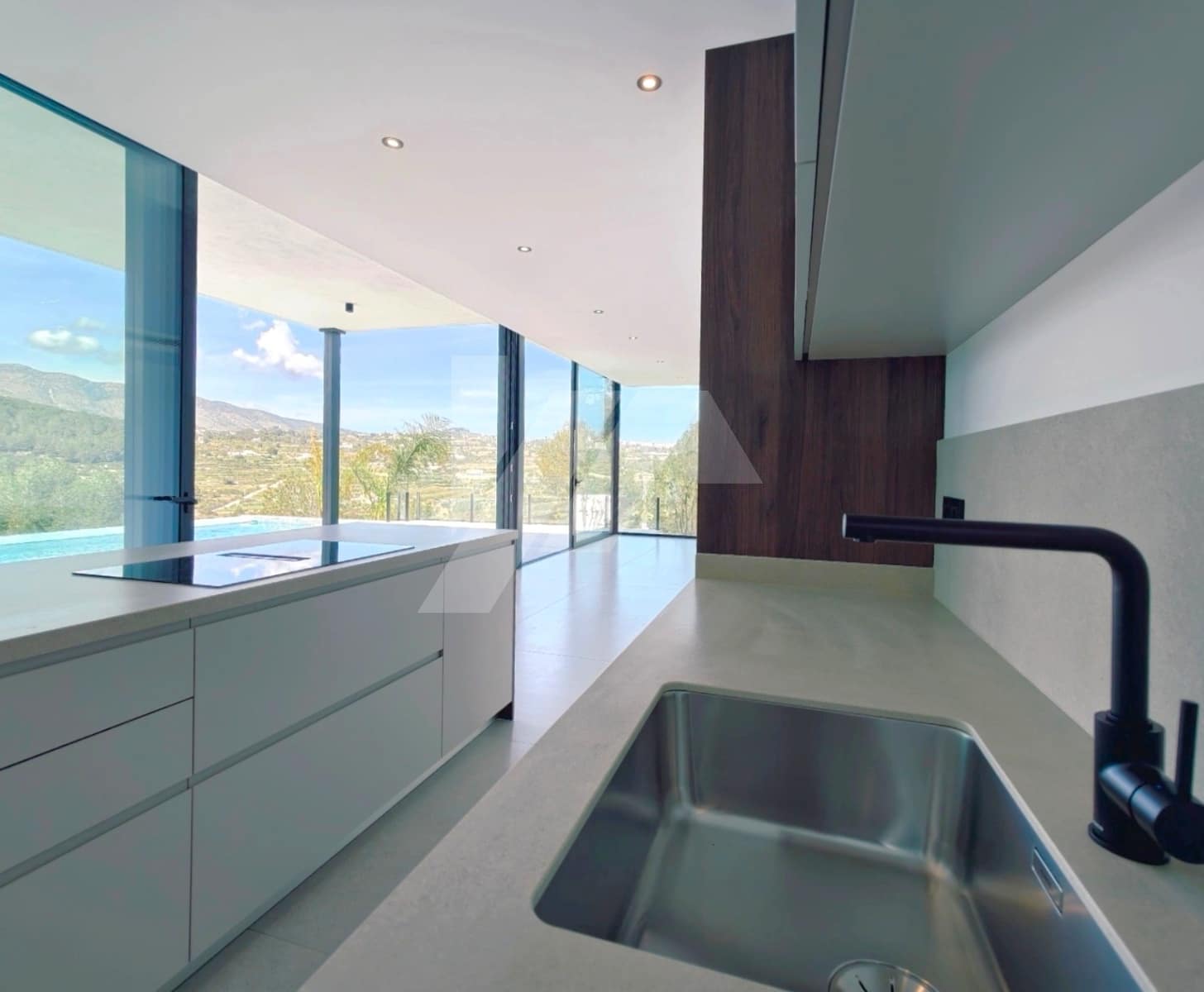 3 makuuhuone Huvila myytävänä paikassa Calpe / Calp mukana uima-altaan 
autotalli - 1 135 000 € (Ref: 9733410)