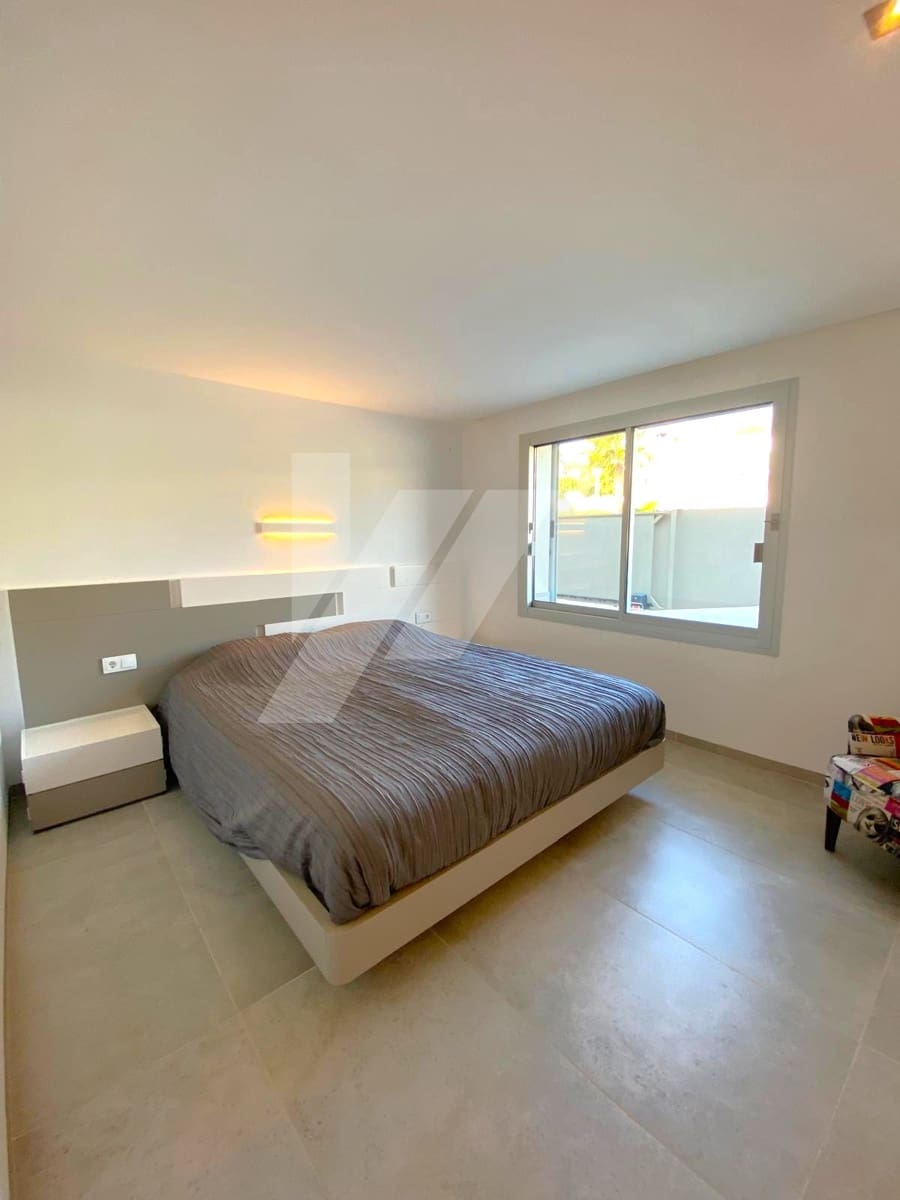 4 sypialnia Willa na sprzedaż w Calpe / Calp z basenem garażem - 1 250 000 € (Ref: 9733772)