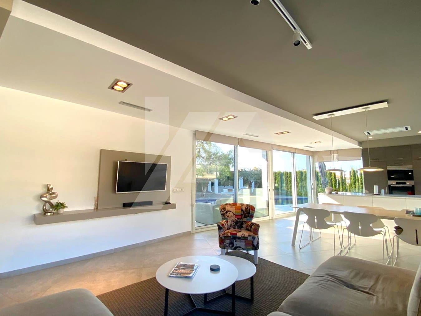 4 sypialnia Willa na sprzedaż w Calpe / Calp z basenem garażem - 1 250 000 € (Ref: 9733772)