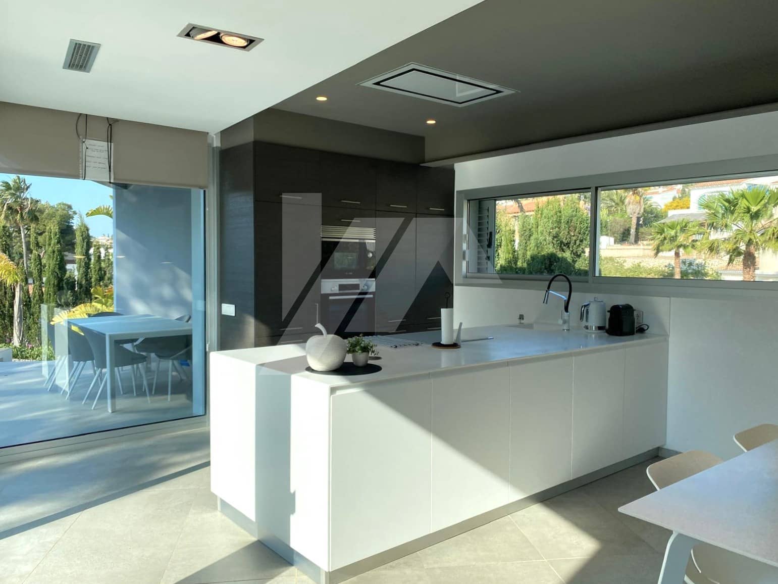 4 sypialnia Willa na sprzedaż w Calpe / Calp z basenem garażem - 1 250 000 € (Ref: 9733772)