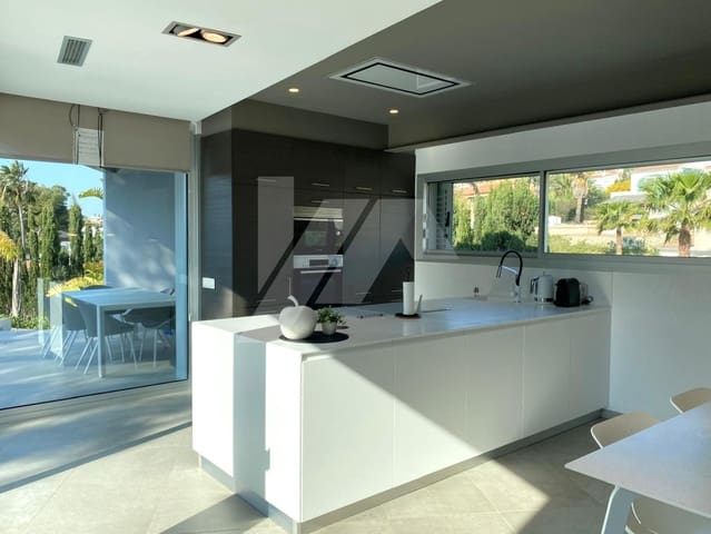 4 soverom Villa til salgs i Calpe / Calp med svømmebasseng garasje - € 1 250 000 (Ref: 9733772)