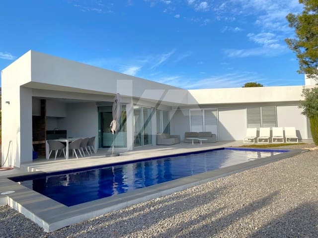 4 soverom Villa til salgs i Calpe / Calp med svømmebasseng garasje - € 1 250 000 (Ref: 9733772)