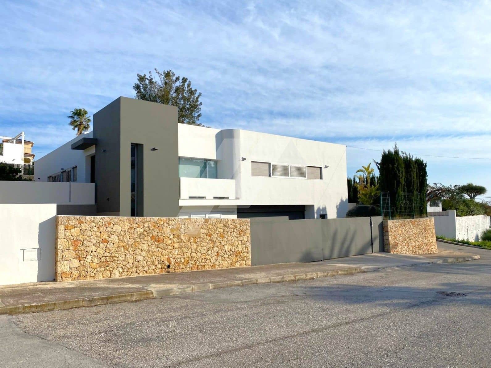 4 sypialnia Willa na sprzedaż w Calpe / Calp z basenem garażem - 1 250 000 € (Ref: 9733772)