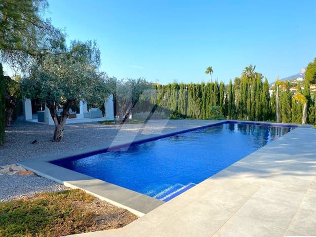 4 soverom Villa til salgs i Calpe / Calp med svømmebasseng garasje - € 1 250 000 (Ref: 9733772)