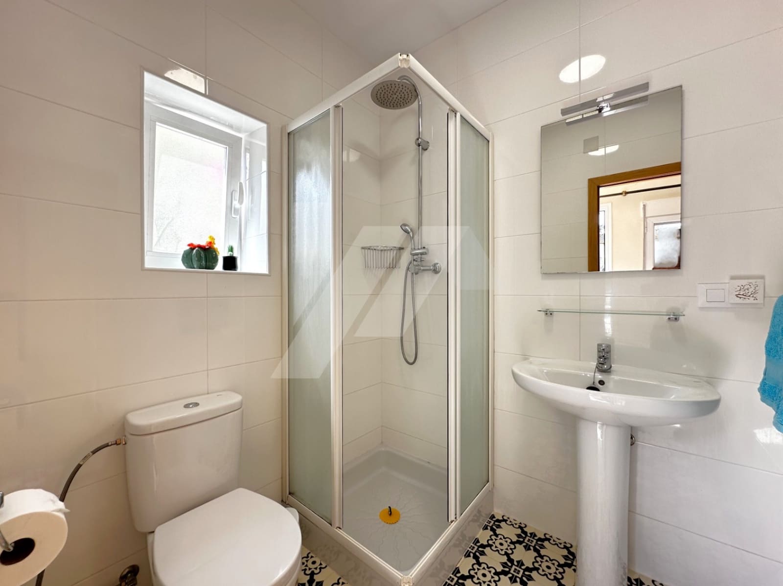 2 soverom Villa til salgs i Montemar med svømmebasseng garasje - € 625 000 (Ref: 9757796)