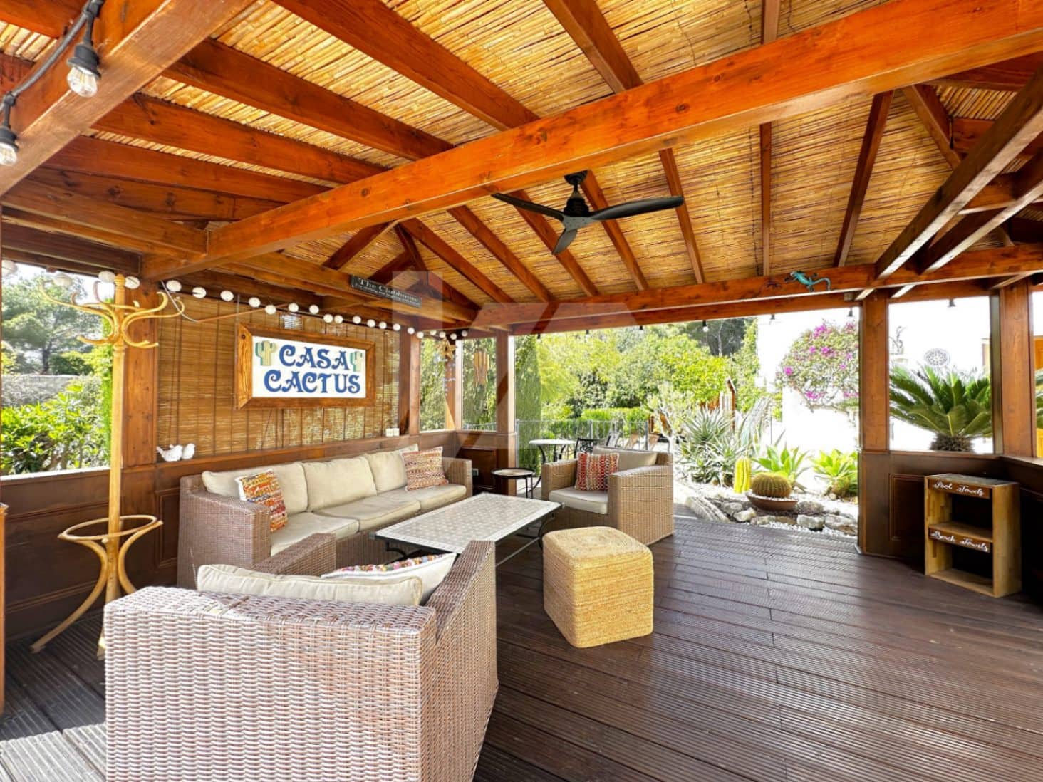 2 soverom Villa til salgs i Montemar med svømmebasseng garasje - € 625 000 (Ref: 9757796)