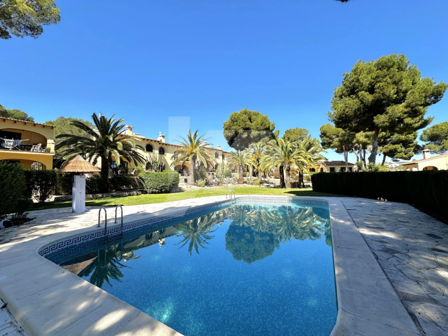 2 makuuhuone Huoneisto myytävänä paikassa Moraira mukana uima-altaan 
autotalli - 275 000 € (Ref: 9782305)