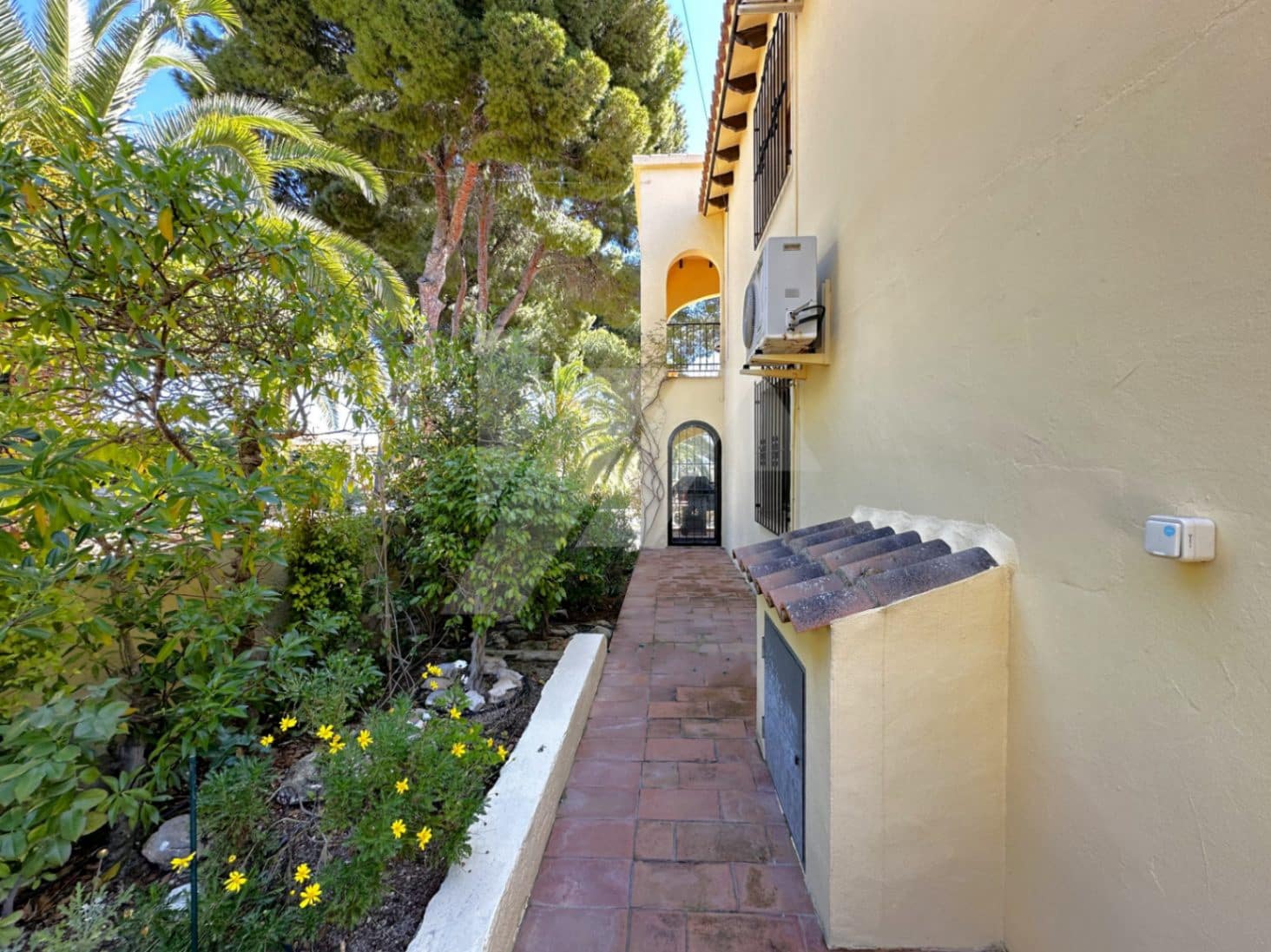 2 makuuhuone Huoneisto myytävänä paikassa Moraira mukana uima-altaan 
autotalli - 275 000 € (Ref: 9782305)