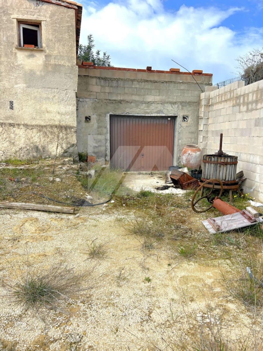 Finca/Country House for sale in Benissa with garage - € 400,000 (Ref: 9802671)