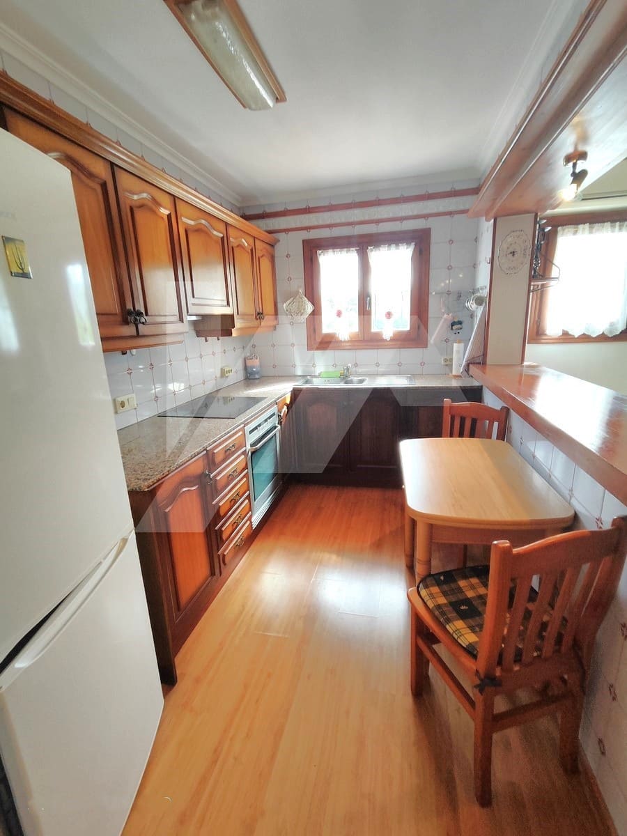 5 bedroom Villa for sale in Moraira with pool garage - € 550,000 (Ref: 9832757)