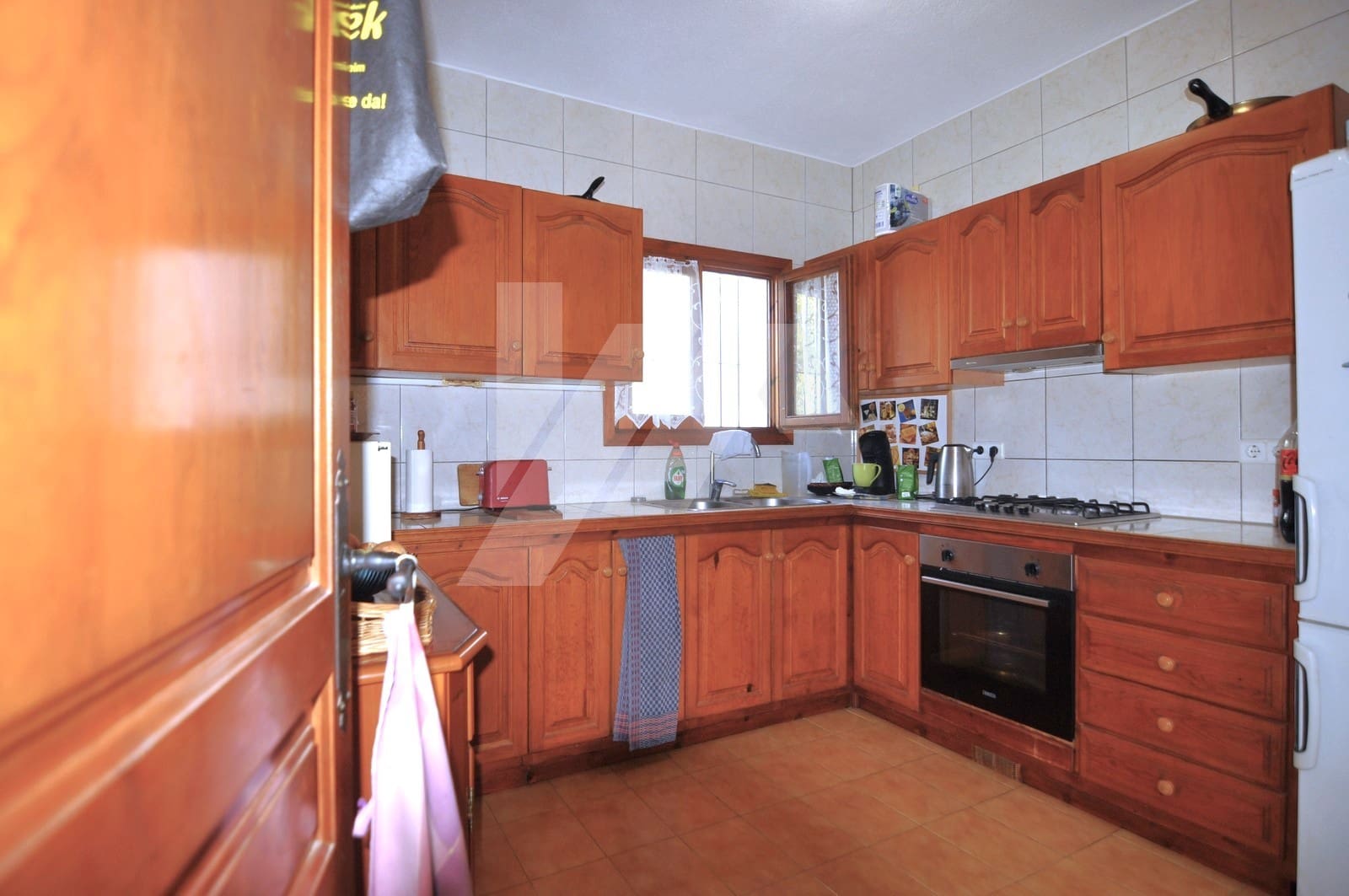 5 bedroom Villa for sale in Moraira with pool garage - € 550,000 (Ref: 9832757)