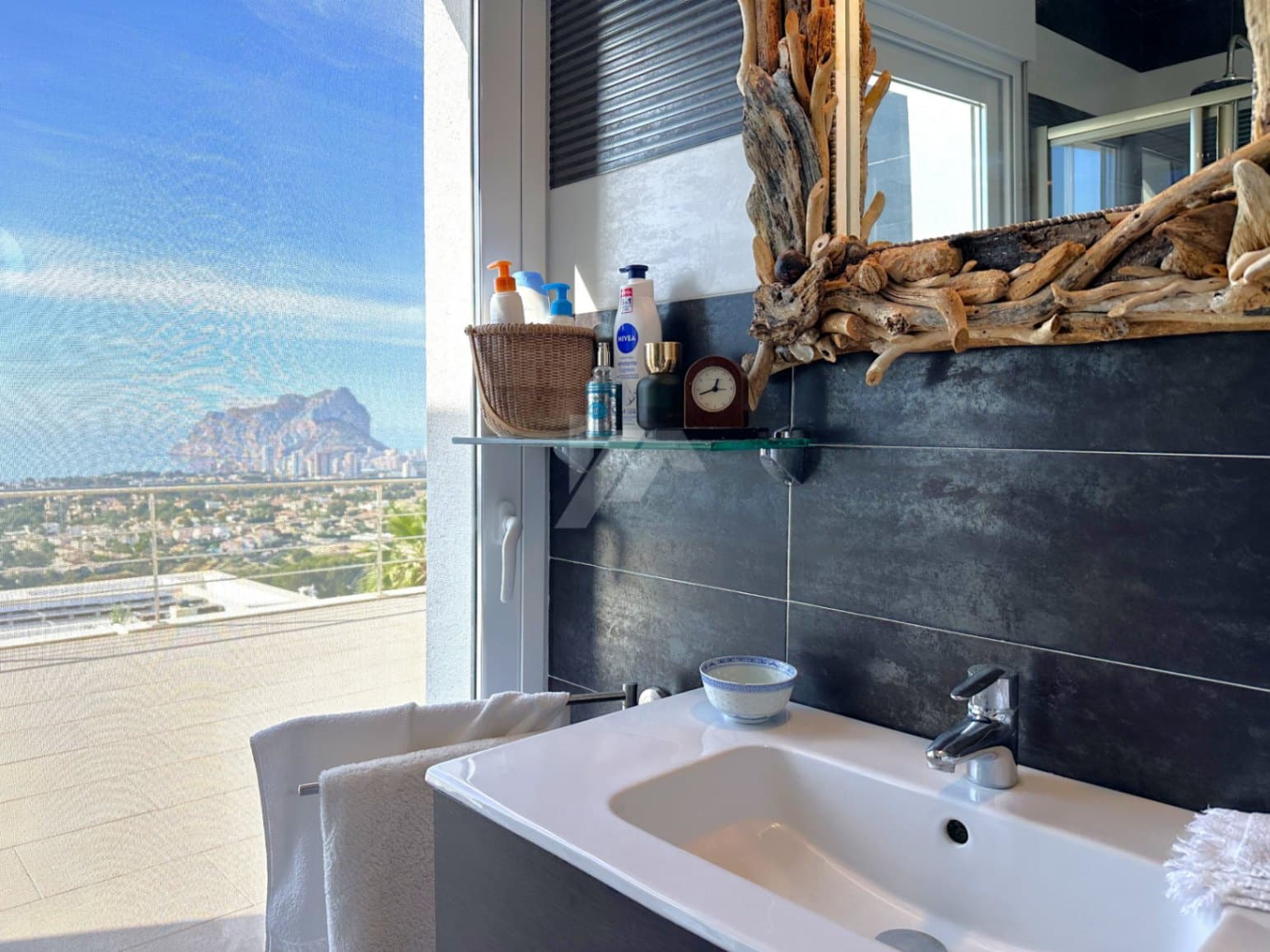4 sypialnia Willa na sprzedaż w Calpe / Calp z basenem garażem - 1 390 000 € (Ref: 9850129)