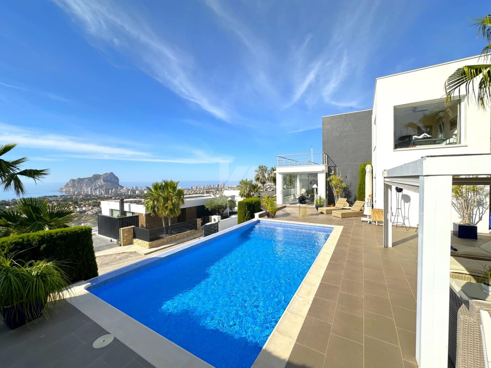 4 sypialnia Willa na sprzedaż w Calpe / Calp z basenem garażem - 1 390 000 € (Ref: 9850129)